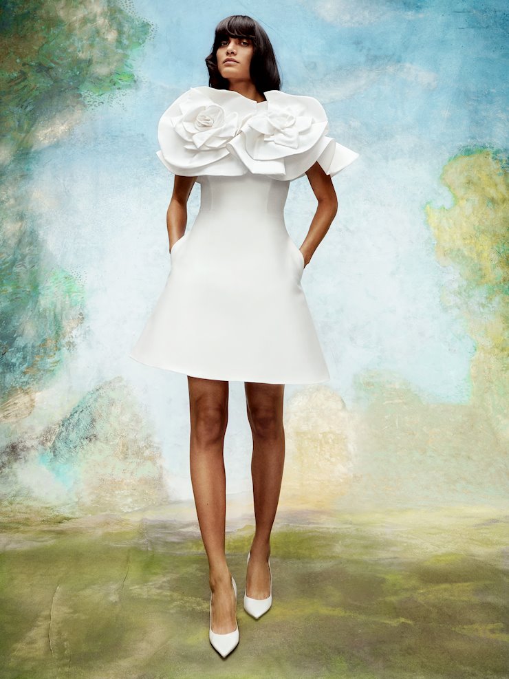 【VIKTOR & ROLF】BOW VOLANT DRESS Viktor & Rolf - Cascading Back Volant Bow Dress | Le Jour